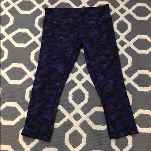 Lululemon purple camo Wunder Under crops